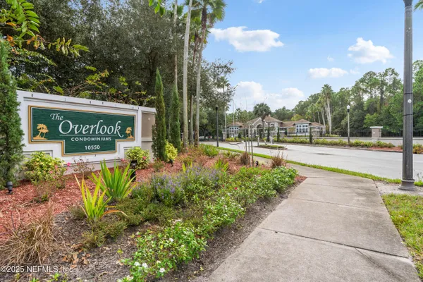 $169,900 | 10550 Baymeadows Road, Unit 507, Jacksonville, FL 32256
