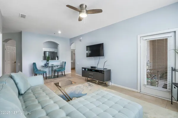 $169,900 | 10550 Baymeadows Road, Unit 507, Jacksonville, FL 32256