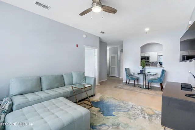 $169,900 | 10550 Baymeadows Road, Unit 507, Jacksonville, FL 32256