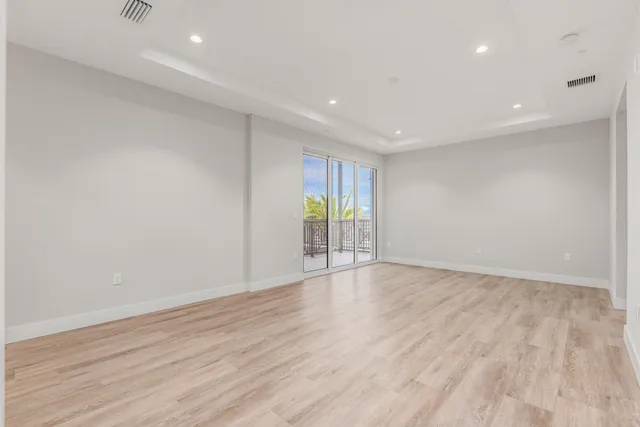 $765,000 | 41 Southwest Seminole Street, Unit 204, Stuart, FL 34994