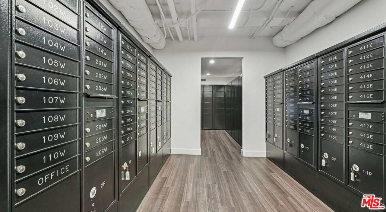 290 North Hudson Avenue, Unit 102W Pasadena, CA 91101 - Photo 19 of 21 a view of walk in closet