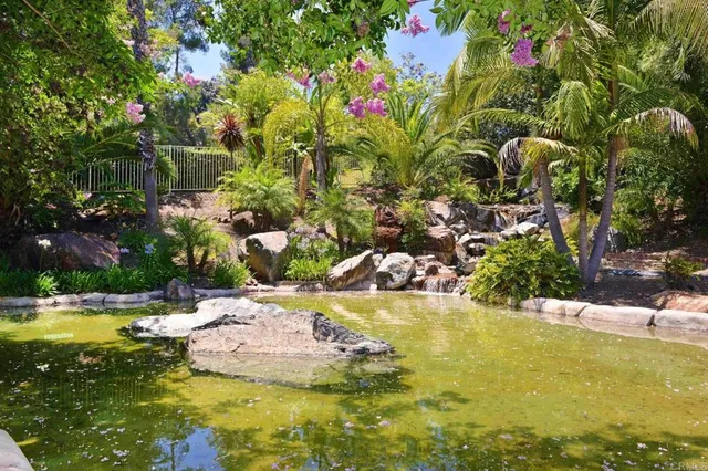 $490,000 | 11325 Avenida De Los Lobos, Unit D, San Diego, CA 92127