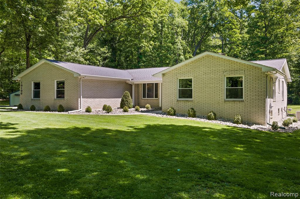 10100 Bridge Lake Road Clarkston, MI 48348 - Photo 29 of 39