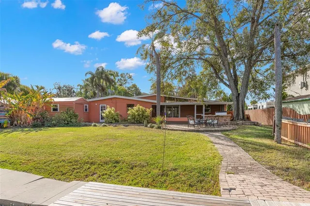 $395,000 | 9208 River Cove Drive, Riverview, FL 33578