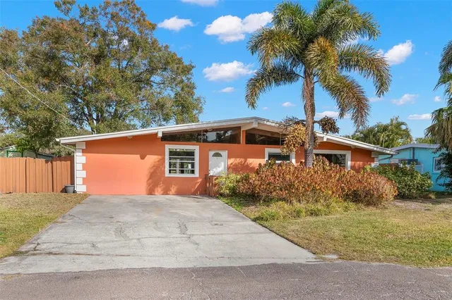 $395,000 | 9208 River Cove Drive, Riverview, FL 33578