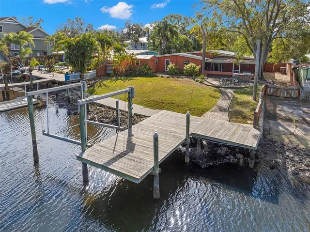 $395,000 | 9208 River Cove Drive, Riverview, FL 33578