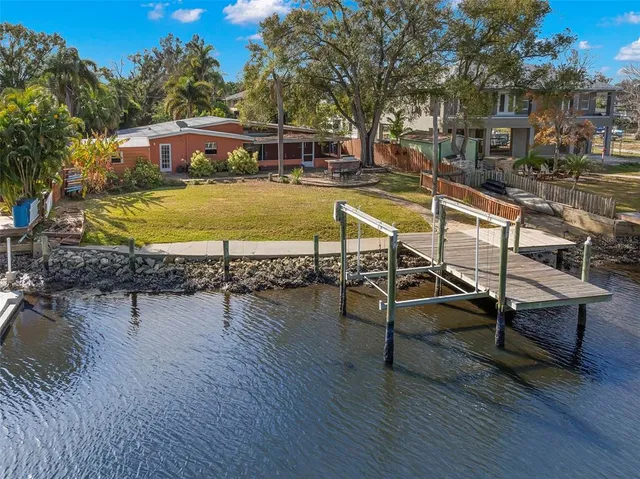 $395,000 | 9208 River Cove Drive, Riverview, FL 33578