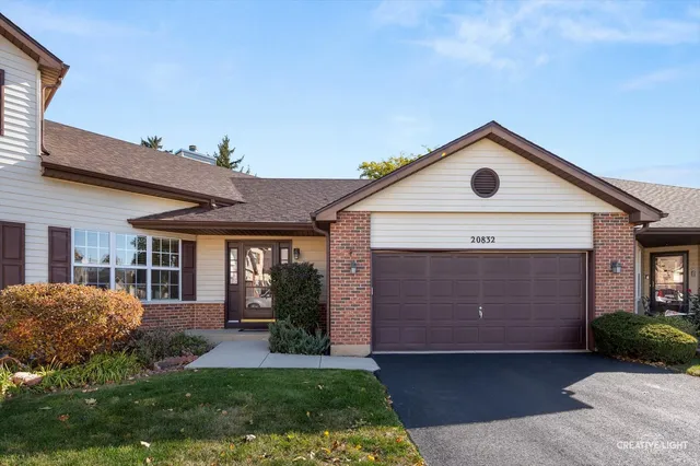 $285,000 | 20832 West Periwinkle Court, Plainfield, IL 60544