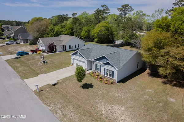 $299,900 | 410 Peppermint Drive, Hubert, NC 28539
