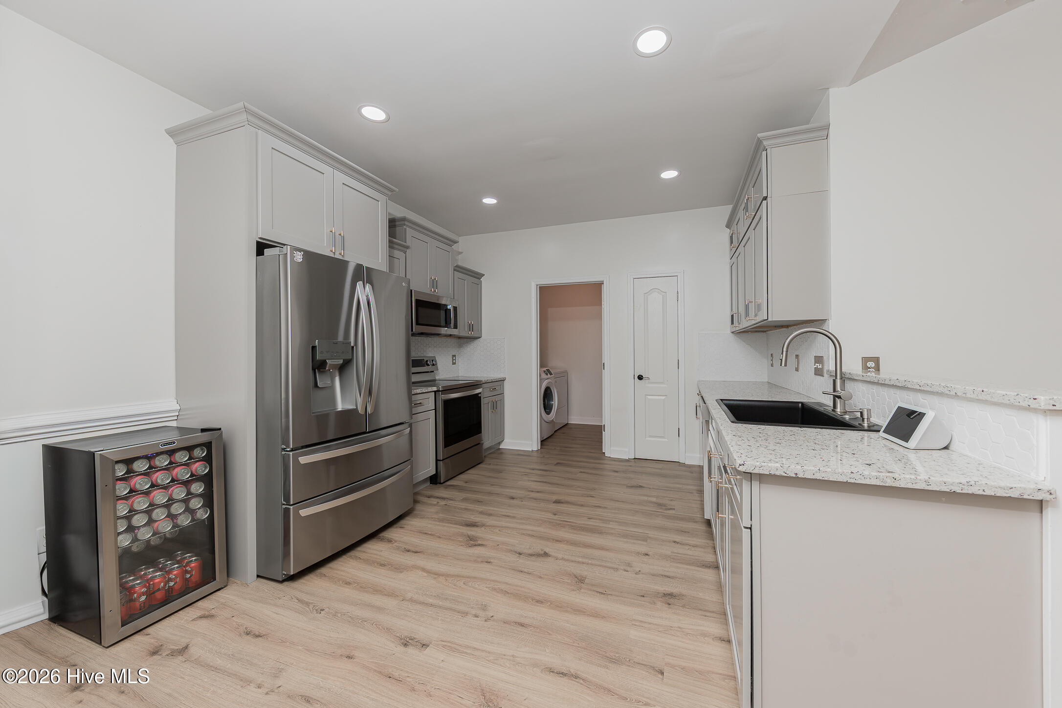 410 Peppermint Drive Hubert, NC 28539 - Photo 14 of 54 21KITCHEN