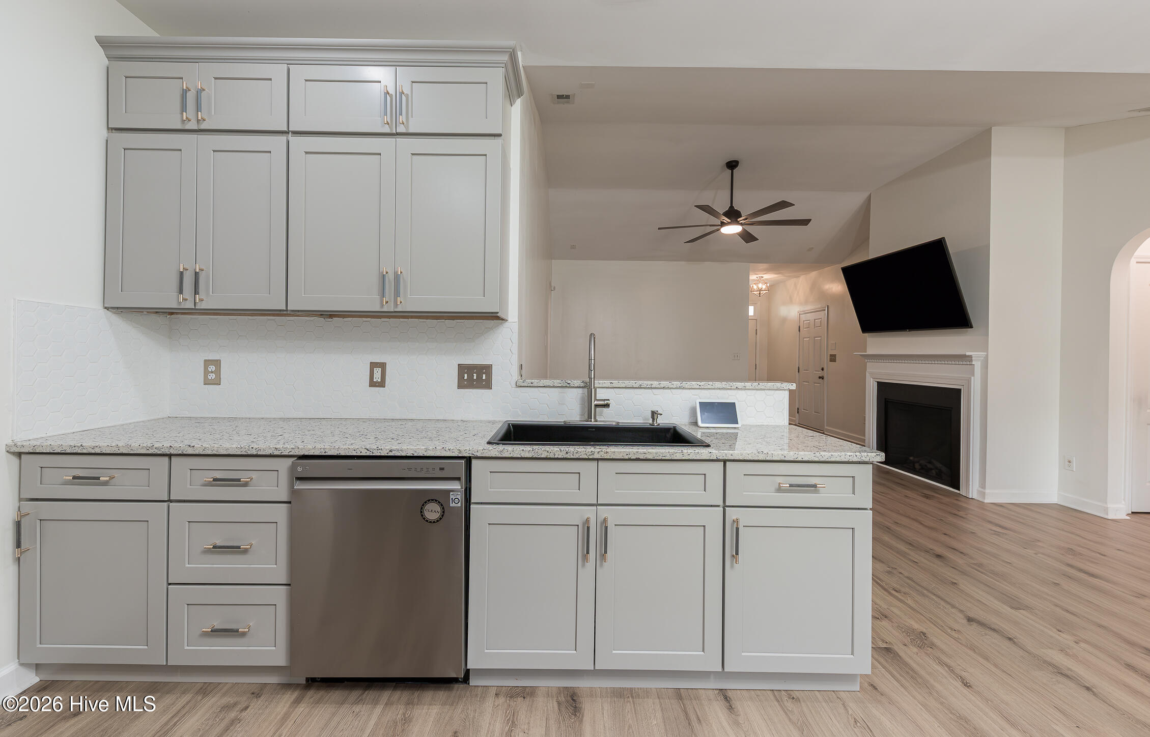 410 Peppermint Drive Hubert, NC 28539 - Photo 17 of 54 19KITCHEN