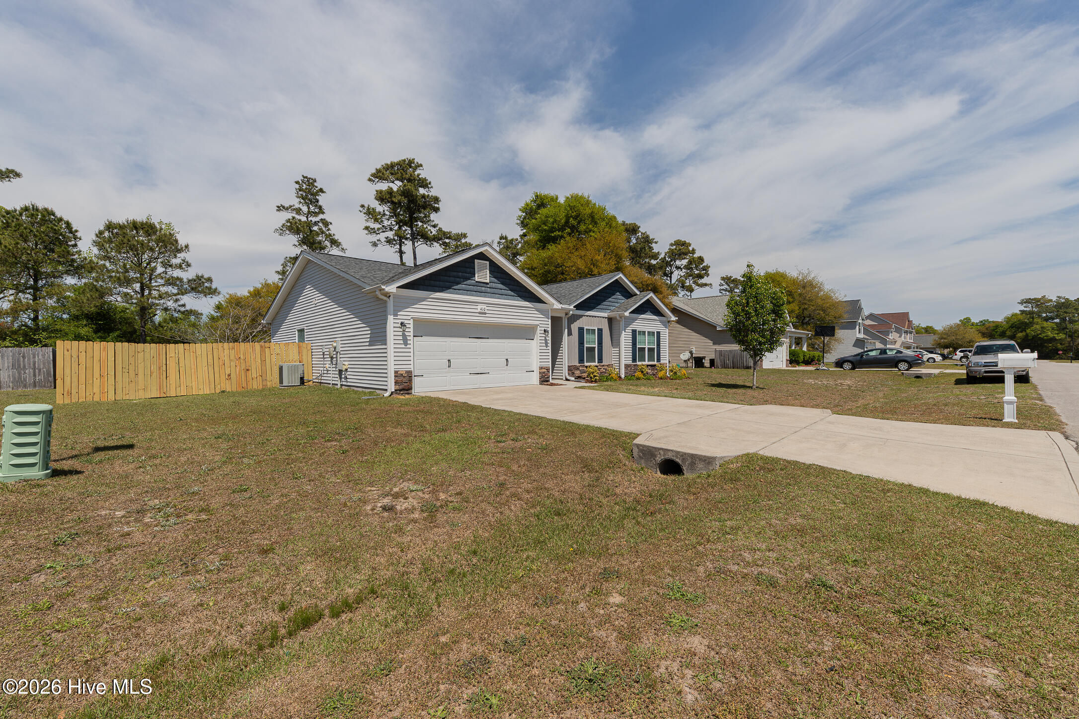410 Peppermint Drive Hubert, NC 28539 - Photo 3 of 54 3FRONT