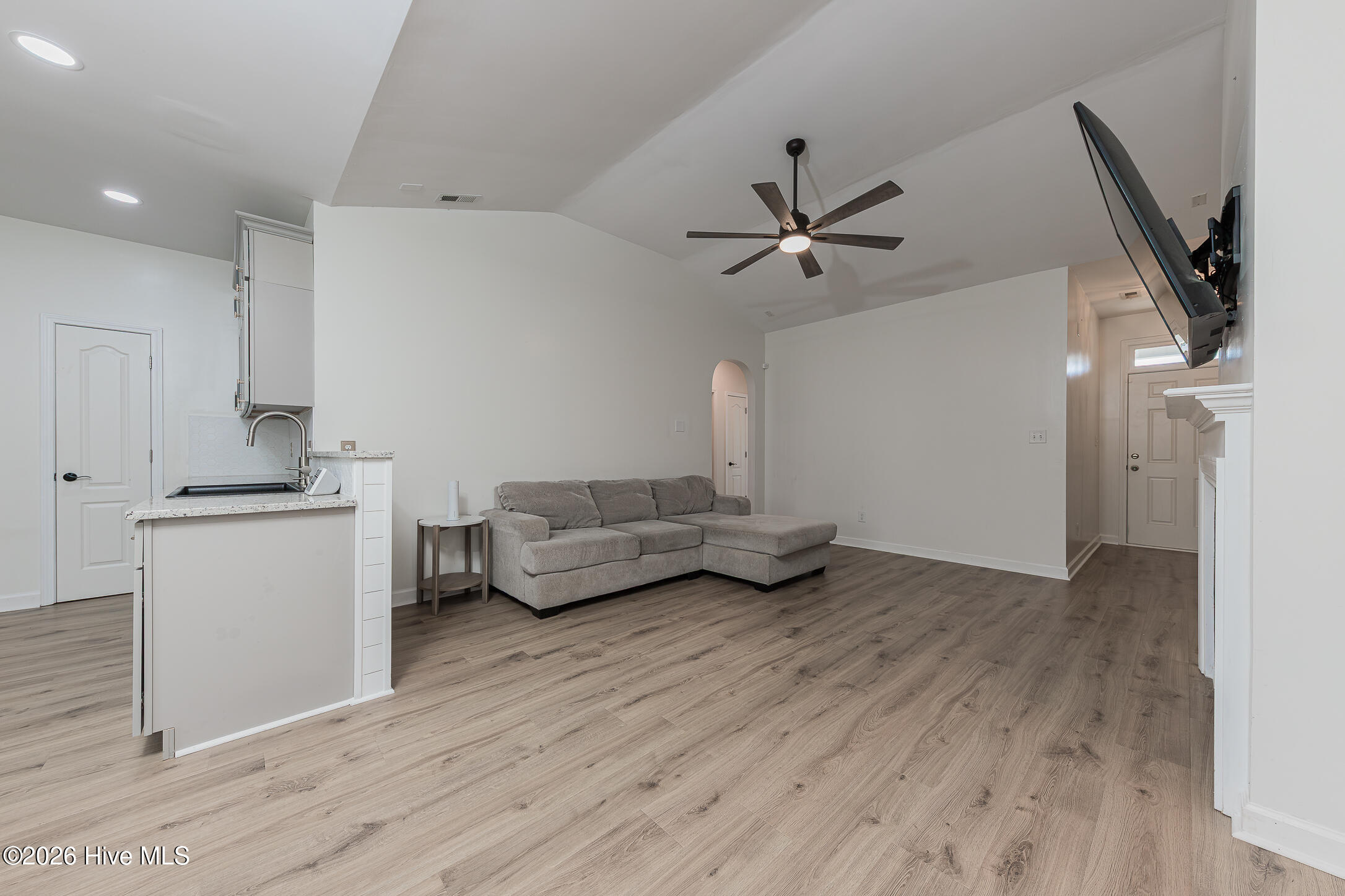 410 Peppermint Drive Hubert, NC 28539 - Photo 9 of 54 12LIVING