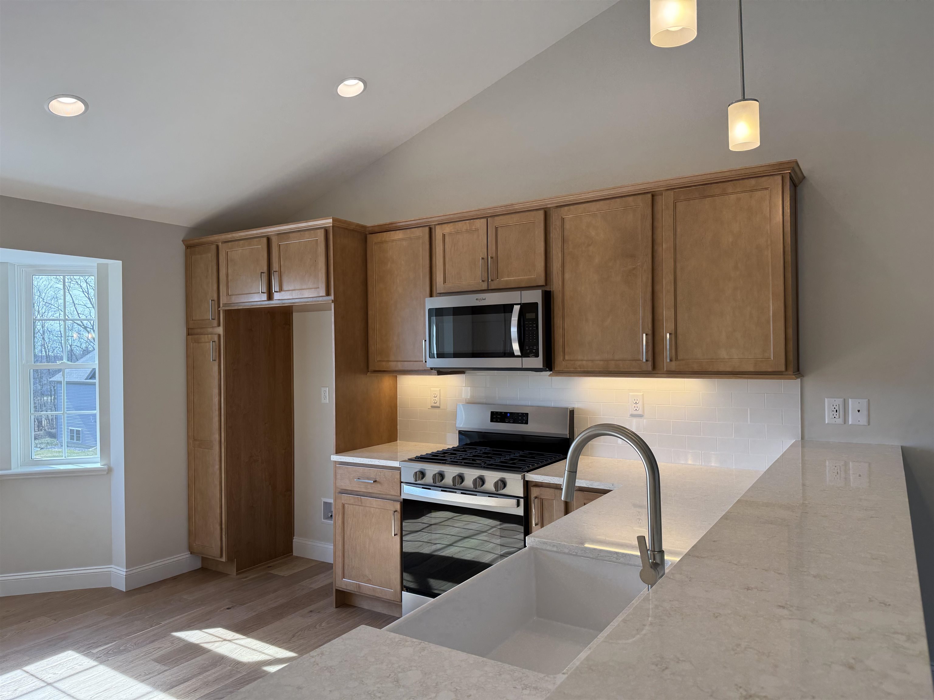1 B Connor Court, Unit 1B Epping, NH 03042 - Photo 3 of 25