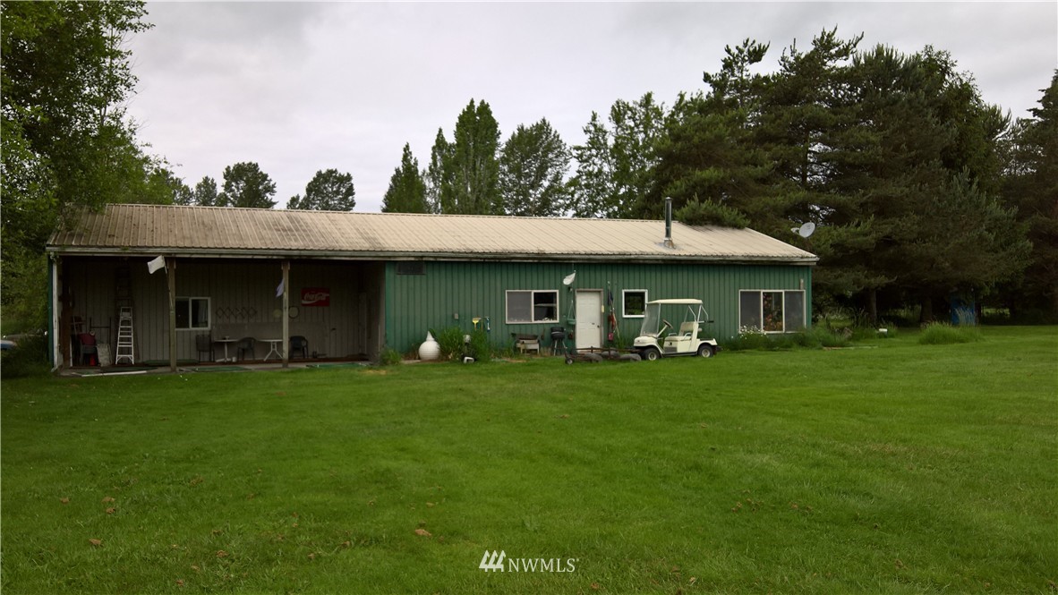 8020 Kickerville Road Blaine, WA 98230 - Photo 11 of 12 Gallery Image 11