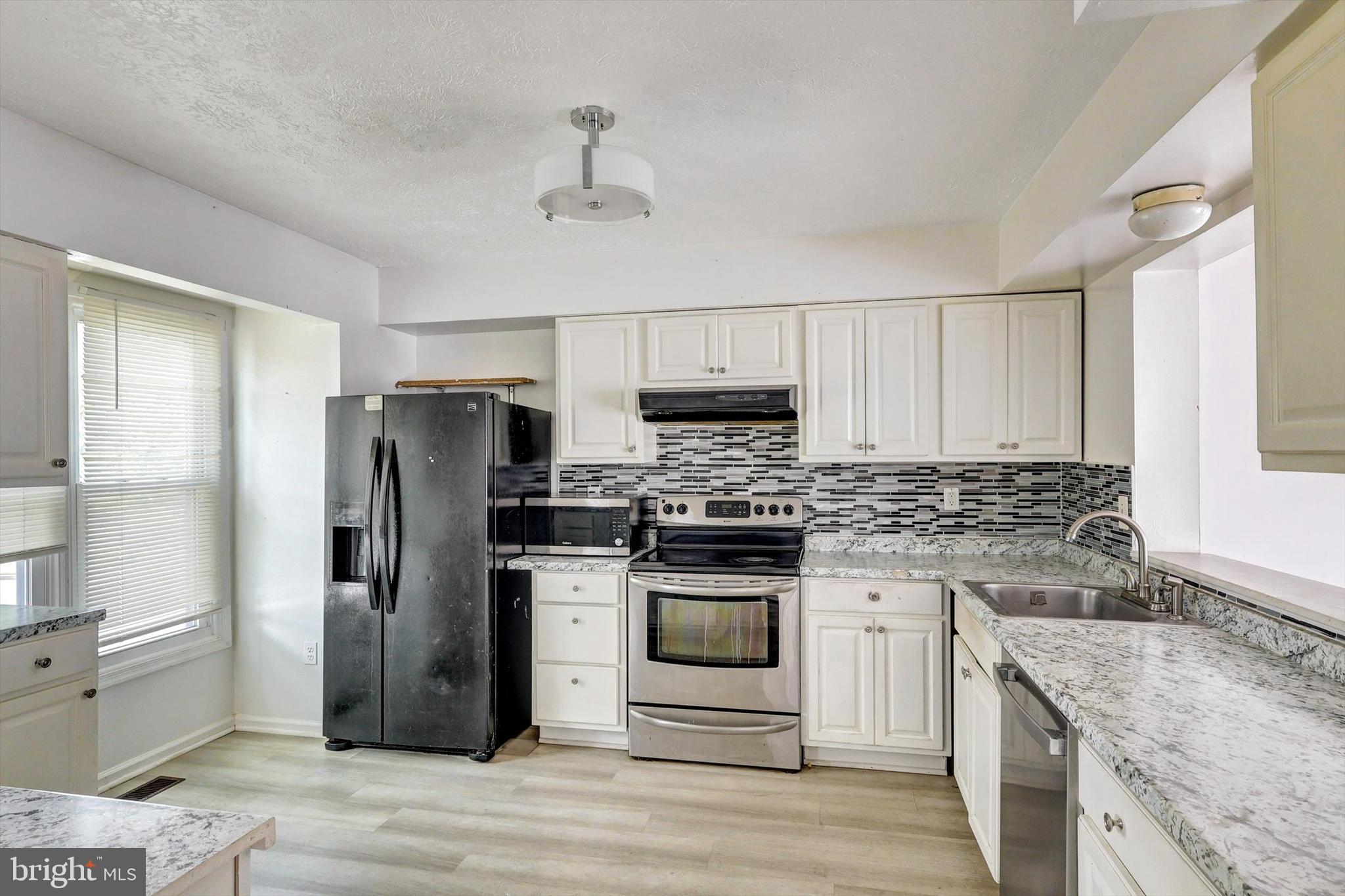 7311 Cantwell Road Windsor Mill, MD 21244 - Photo 7 of 37