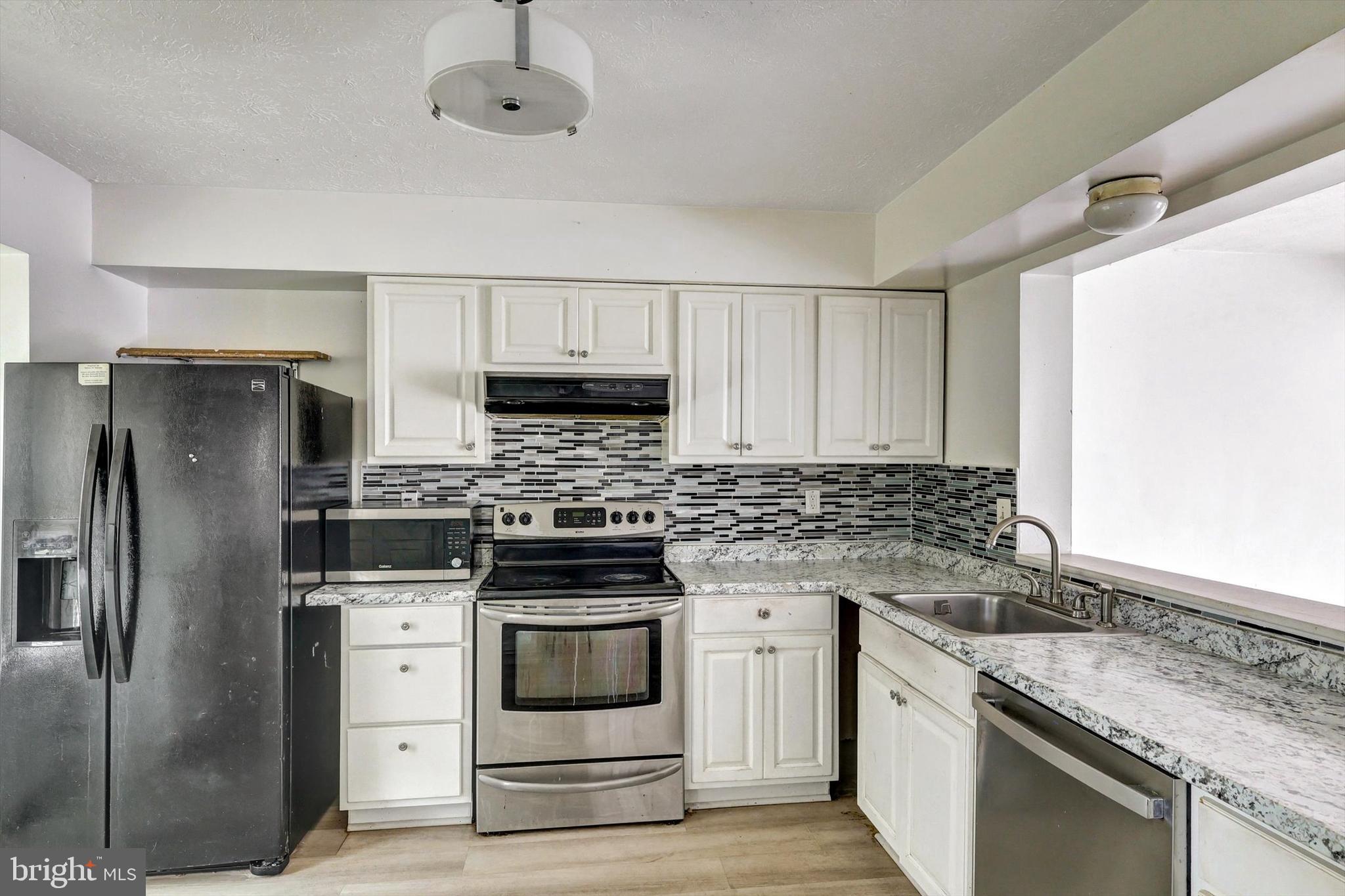 7311 Cantwell Road Windsor Mill, MD 21244 - Photo 8 of 37