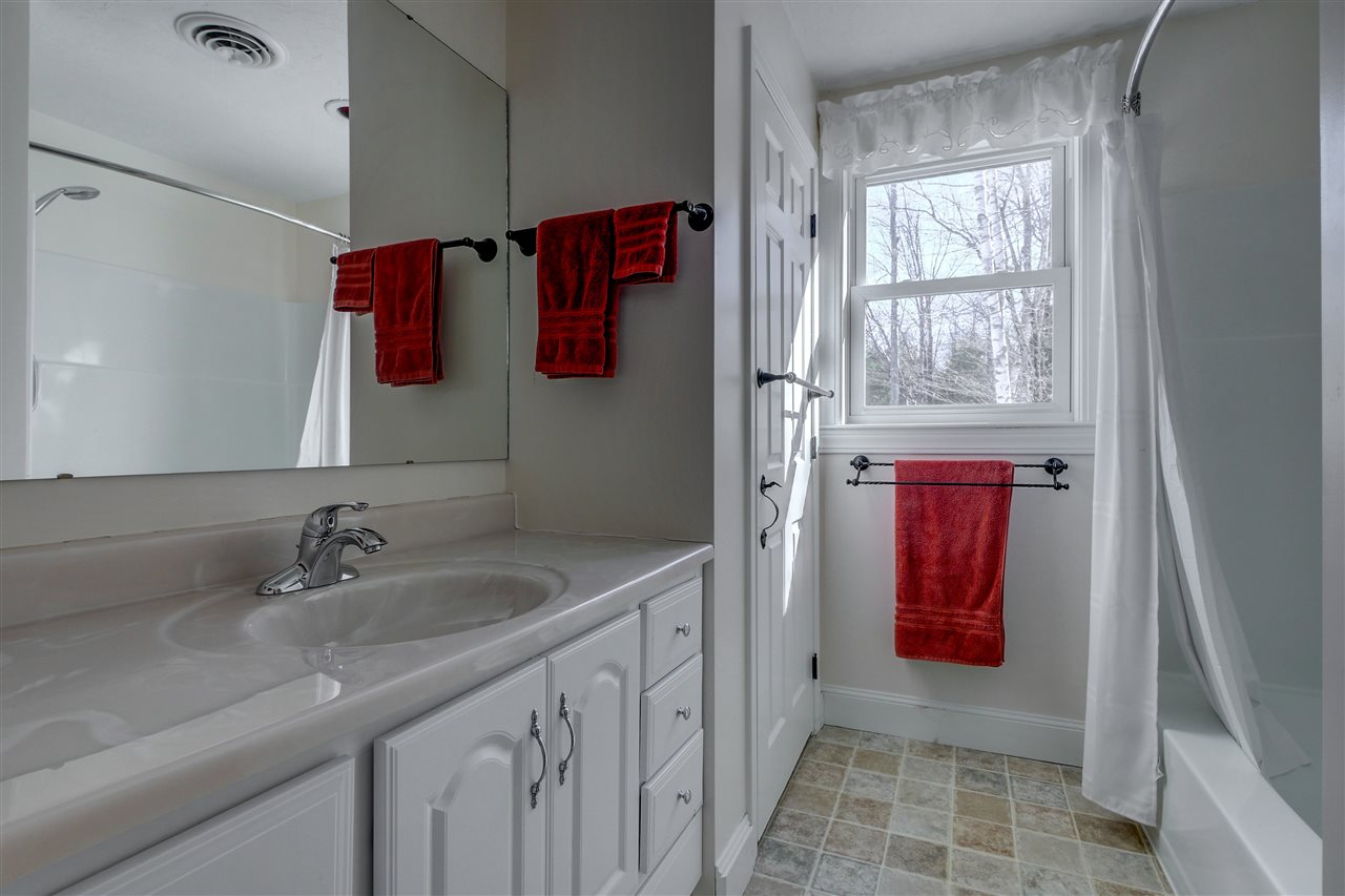34 Carriage Hill Road Hancock, NH 03449 - Photo 25 of 40