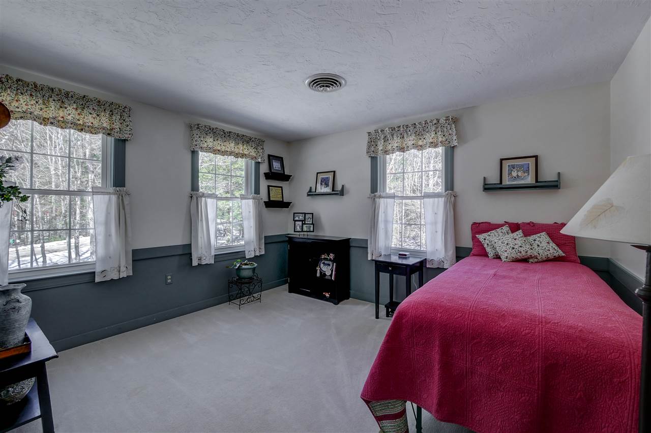 34 Carriage Hill Road Hancock, NH 03449 - Photo 26 of 40