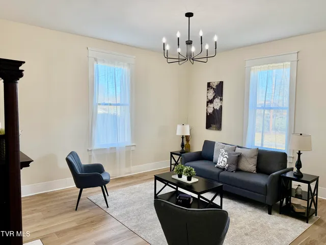 $334,850 | 908 Weaver Pike, Bristol, TN 37620