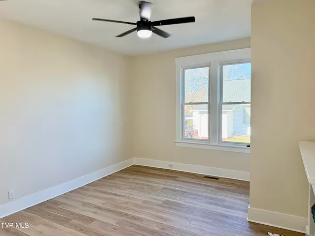 $334,850 | 908 Weaver Pike, Bristol, TN 37620