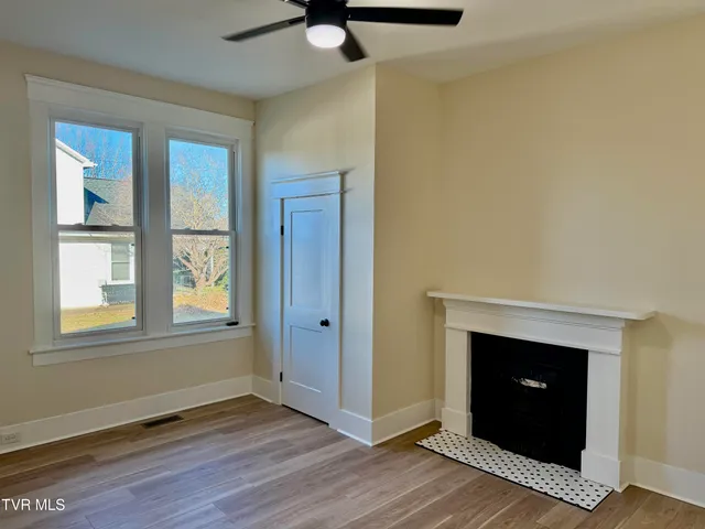 $334,850 | 908 Weaver Pike, Bristol, TN 37620