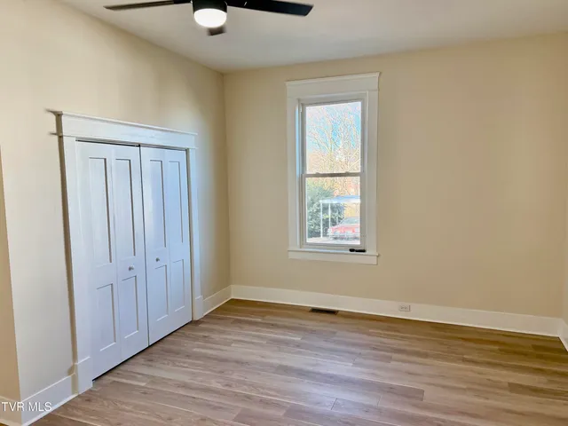 $334,850 | 908 Weaver Pike, Bristol, TN 37620