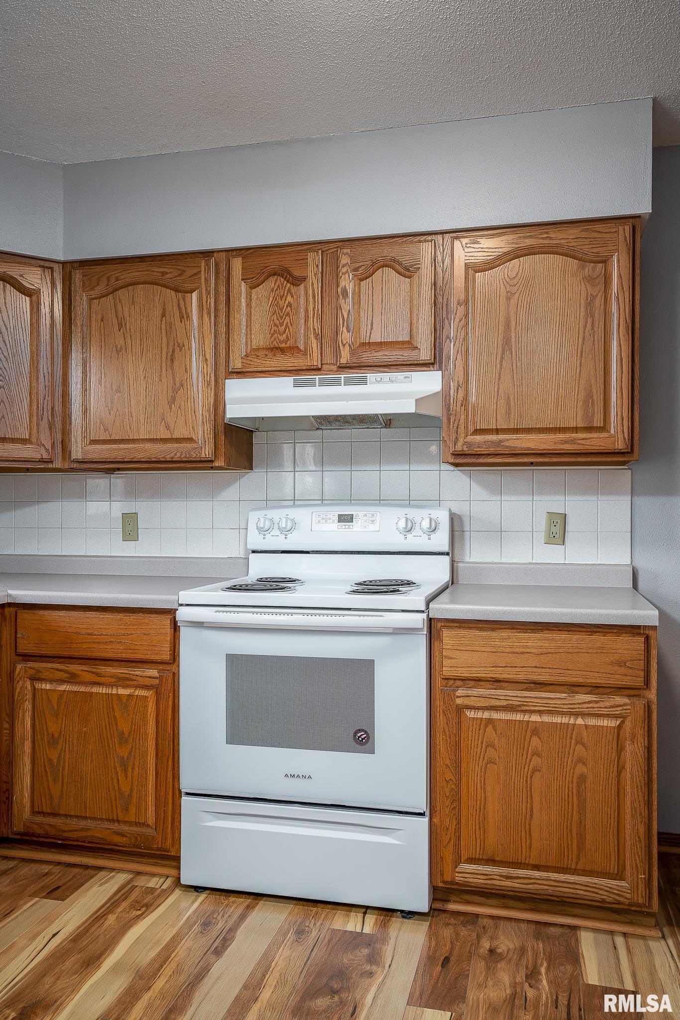 5069 Riverview Road Thomson, IL 61285 - Photo 11 of 27 Gallery Image 11