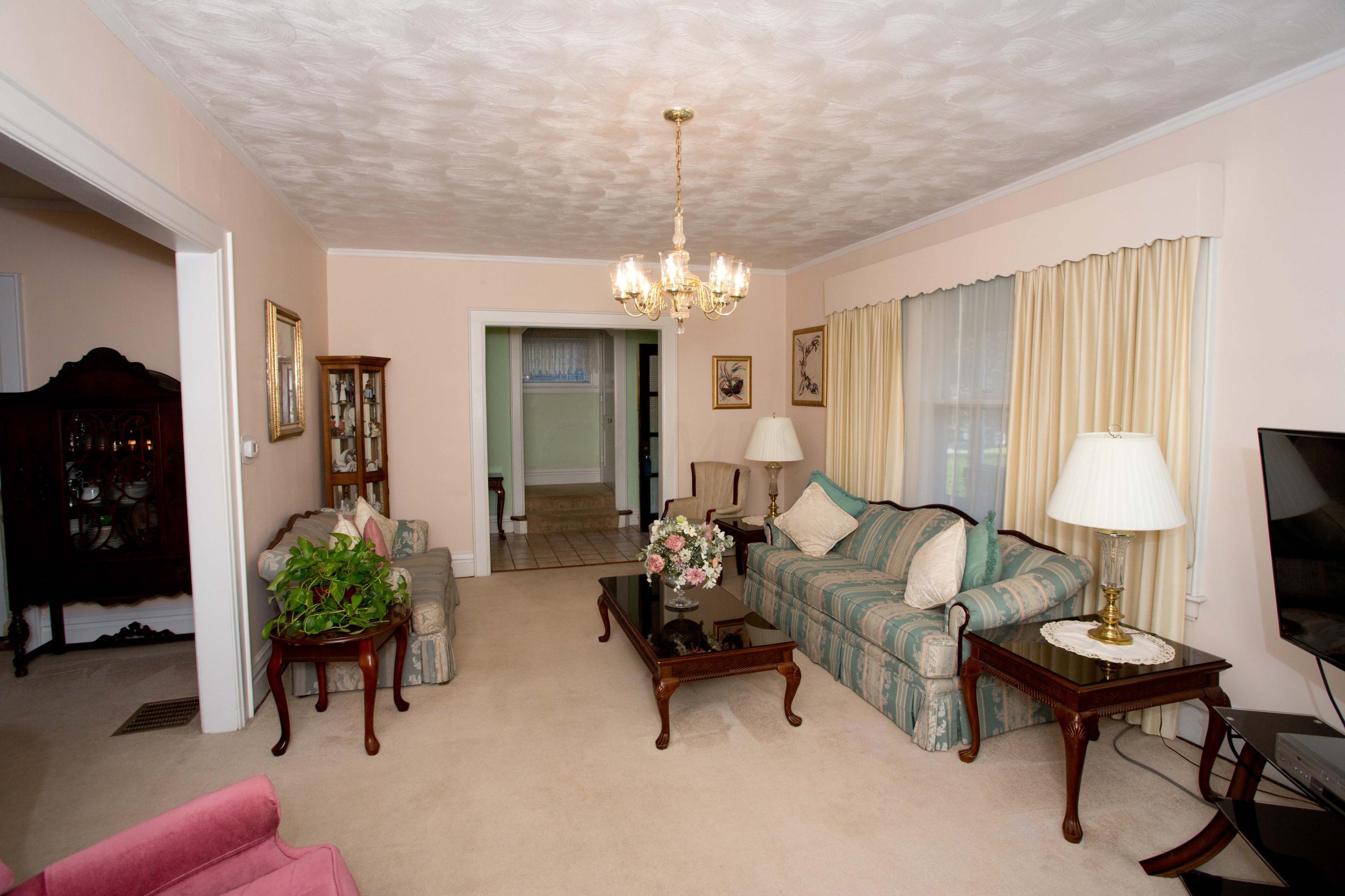 1862 Bryden Road Columbus, OH 43205 - Photo 15 of 54