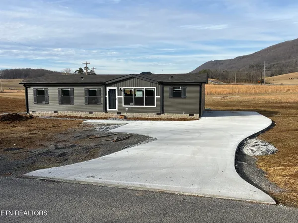 $289,900 | 150 B & B Drive, Speedwell, TN 37870