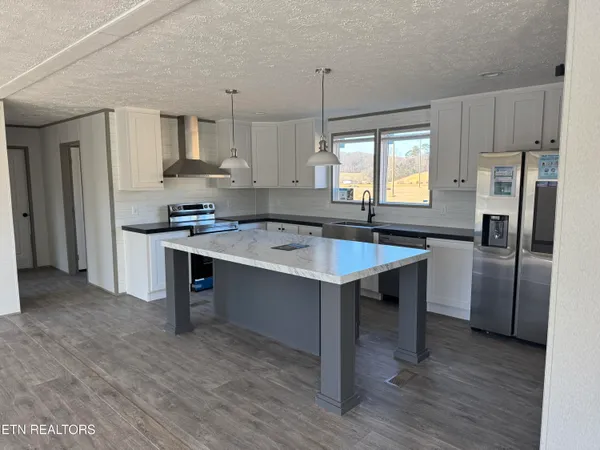 $289,900 | 150 B & B Drive, Speedwell, TN 37870