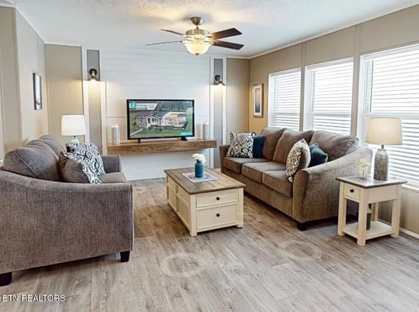 $289,900 | 150 B & B Drive, Speedwell, TN 37870