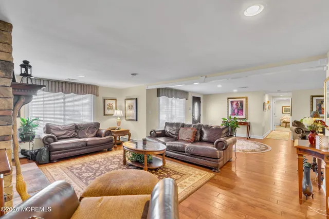 $1,375,000 | 13 Jolly Roger Way, Waretown, NJ 08758