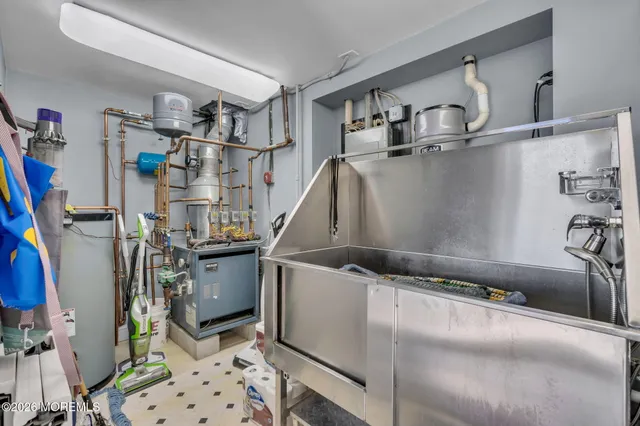 $1,375,000 | 13 Jolly Roger Way, Waretown, NJ 08758