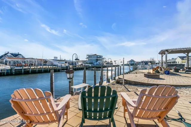 $1,375,000 | 13 Jolly Roger Way, Waretown, NJ 08758