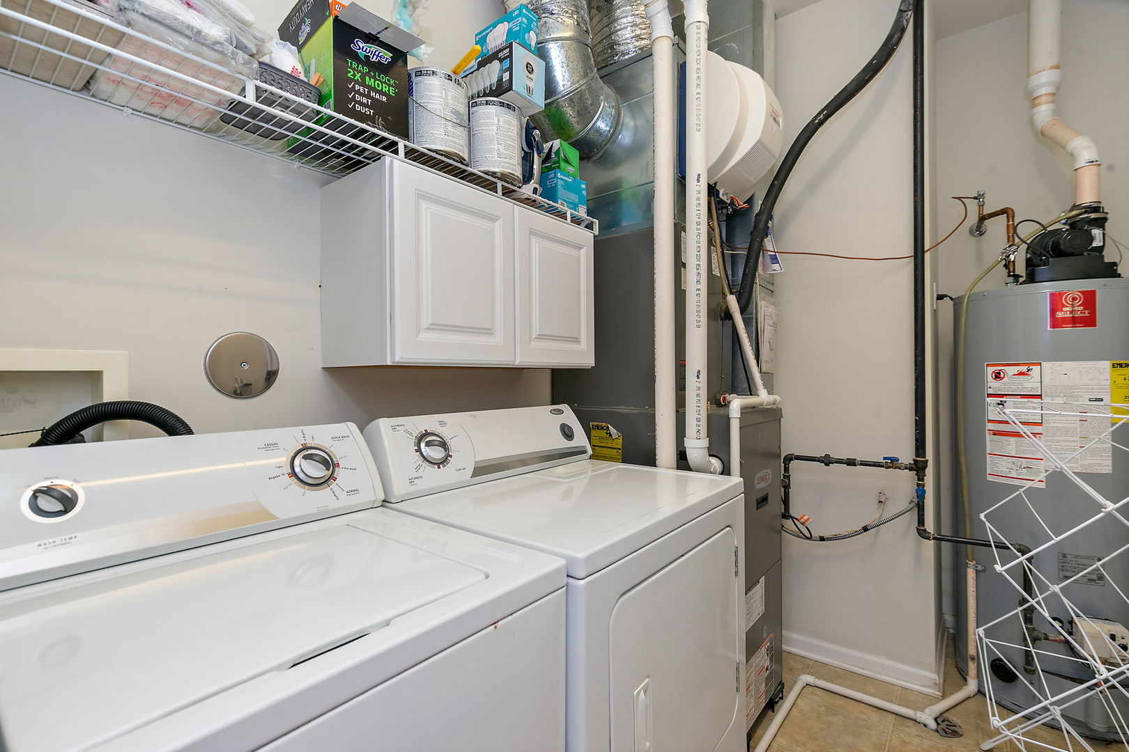 Undisclosed Address Elgin, IL 60124 - Photo 19 of 35 a utility room with dryer and washer