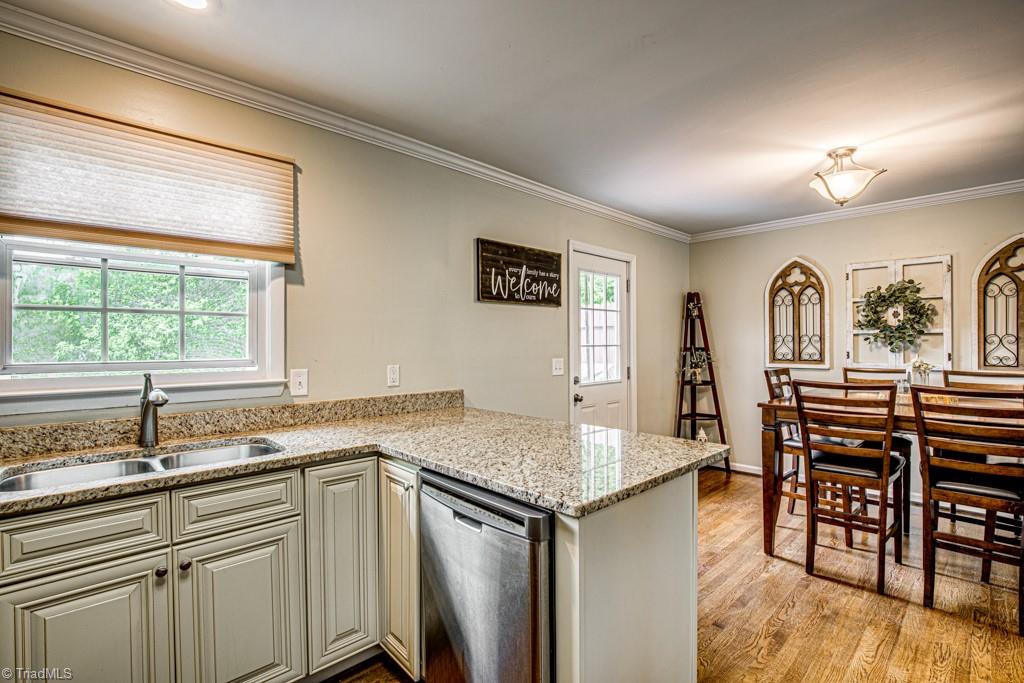 6002 Robinhood Road Pfafftown, NC 27040 - Photo 12 of 50 Gallery Image 12