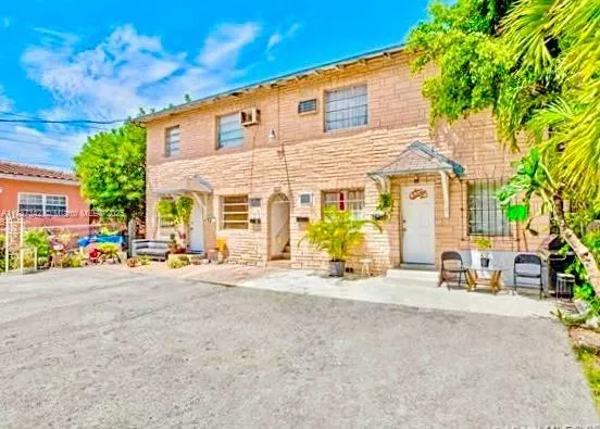 $1,600,000 | 620 Southwest 13th Avenue, Miami, FL 33135