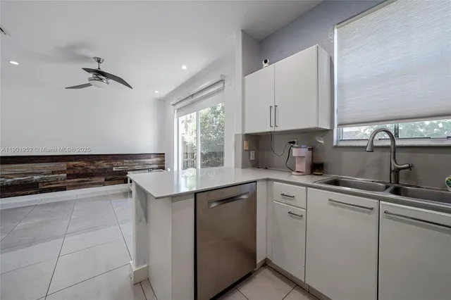 $590,000 | 7634 Northwest 114th Path, Doral, FL 33178