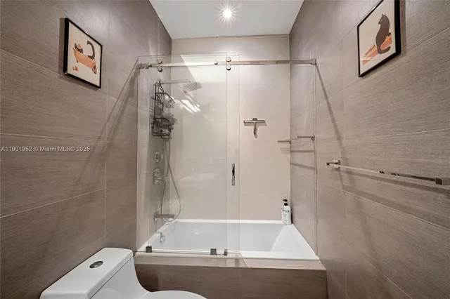 $590,000 | 7634 Northwest 114th Path, Doral, FL 33178