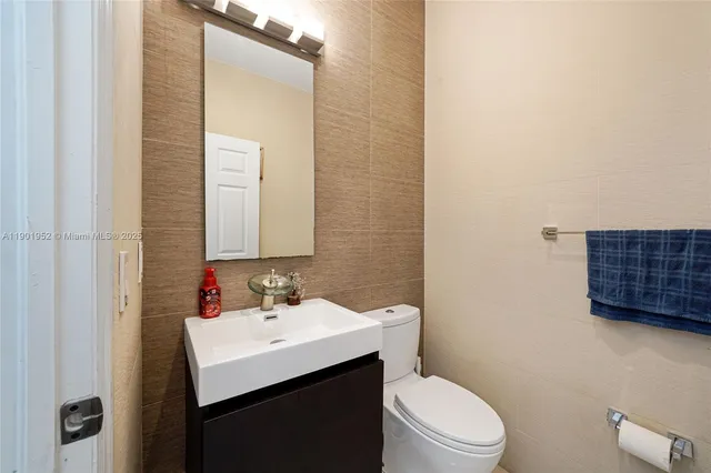 $590,000 | 7634 Northwest 114th Path, Doral, FL 33178