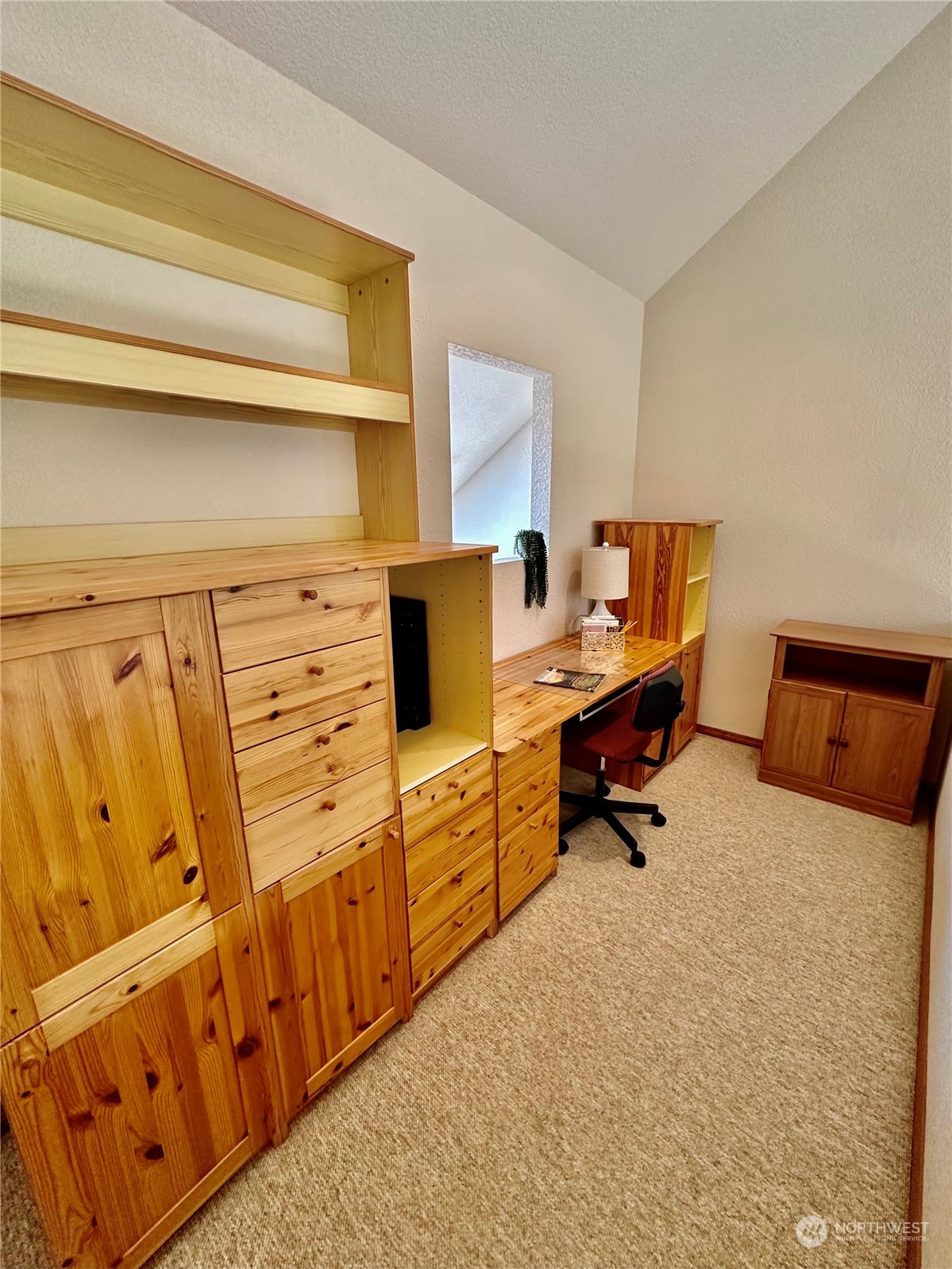 778 Ceres Hill Road, Unit B Chehalis, WA 98532 - Photo 24 of 40 a bedroom with a bed and furniture