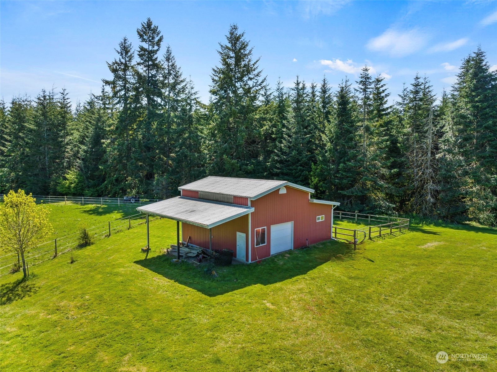 778 Ceres Hill Road, Unit B Chehalis, WA 98532 - Photo 36 of 40 a garden view with a seating space