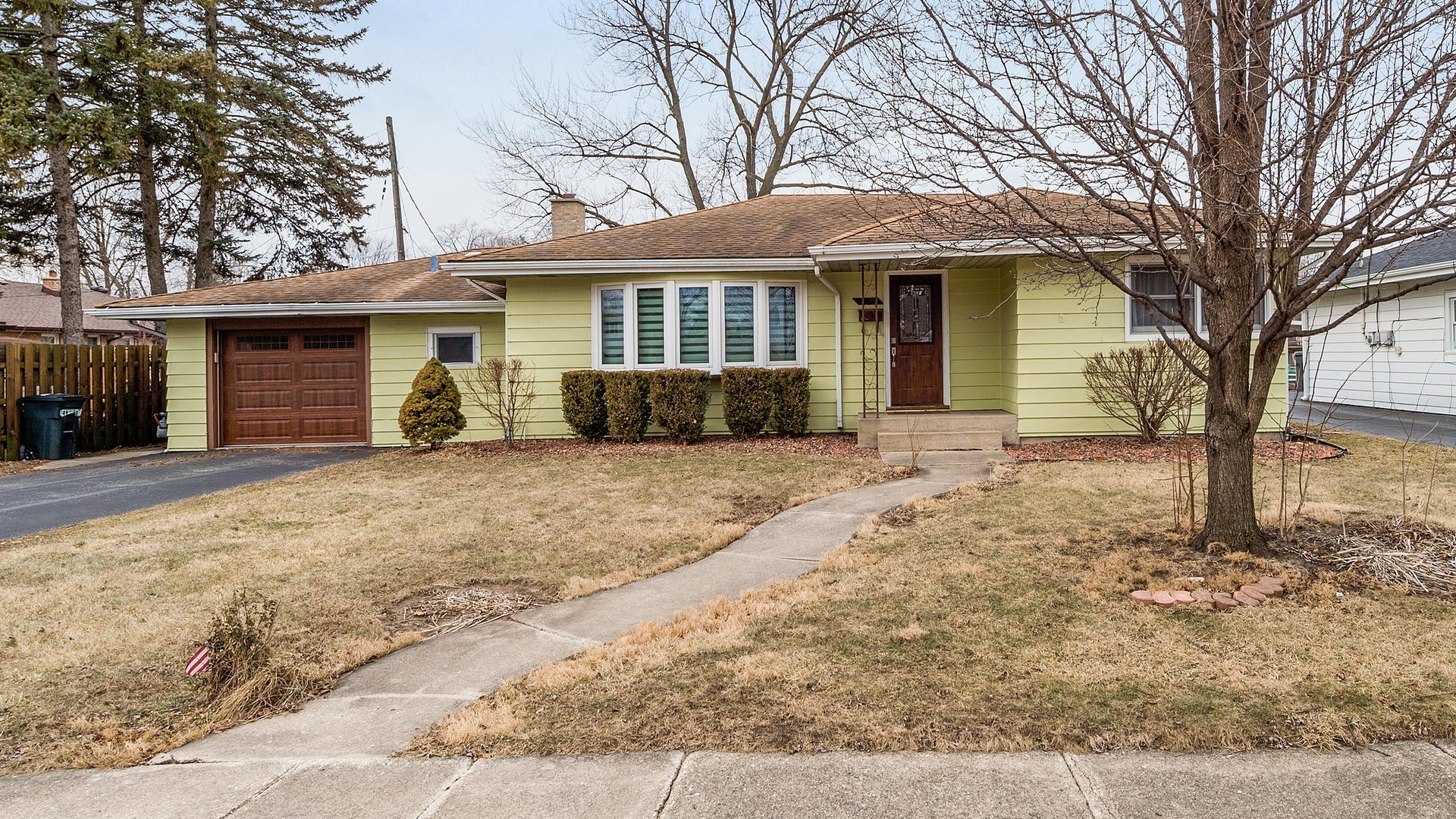 10816 Monitor Avenue Chicago Ridge, IL 60415 - Photo 1 of 22