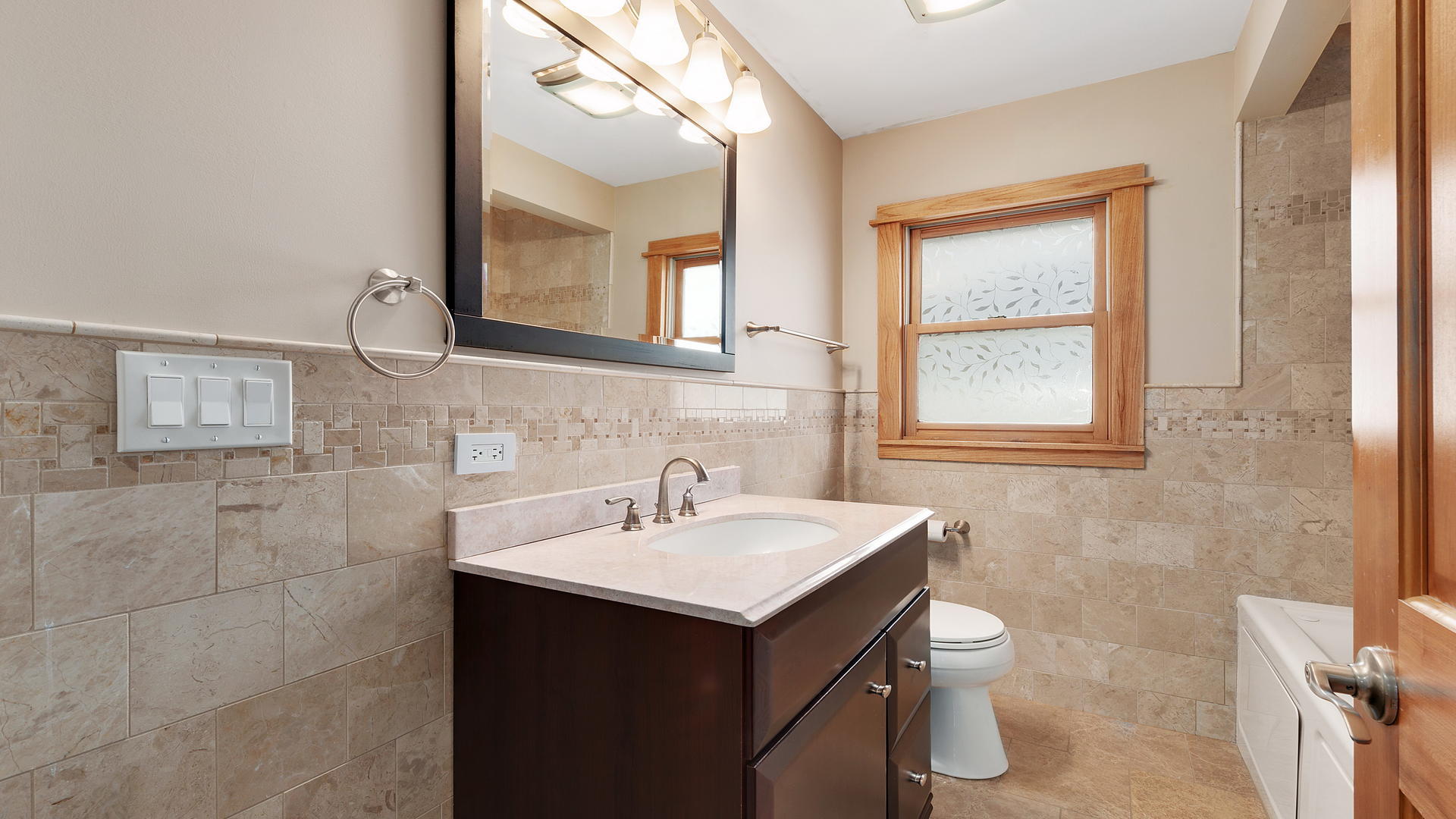 10816 Monitor Avenue Chicago Ridge, IL 60415 - Photo 14 of 22