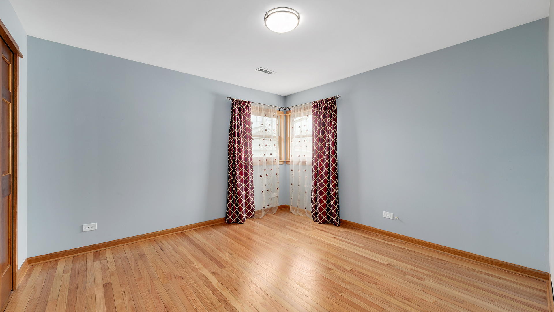 10816 Monitor Avenue Chicago Ridge, IL 60415 - Photo 16 of 22