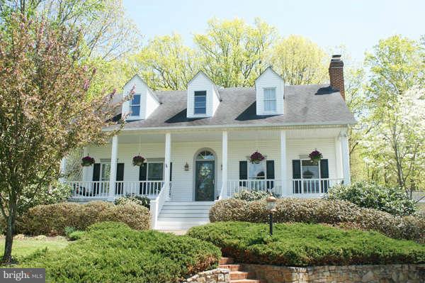 7236 Wilson Road Marshall, VA 20115 - Photo 1 of 30 Exterior (Front)