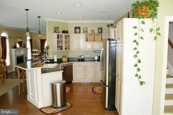 7236 Wilson Road Marshall, VA 20115 - Photo 7 of 30 Kitchen