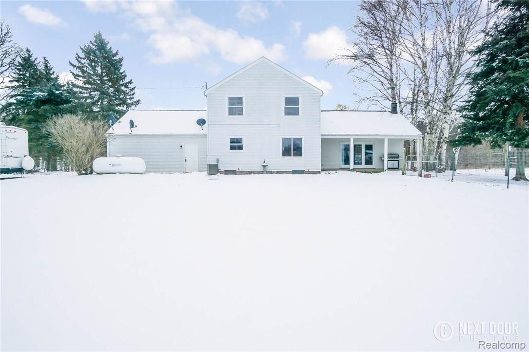 3162 Old Lange Road Howell, MI 48843 - Photo 42 of 56 DSC04183.jpg