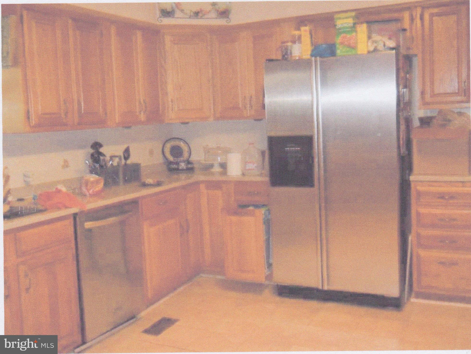 103 Compass Road Baltimore, MD 21220 - Photo 2 of 5 Kitchen